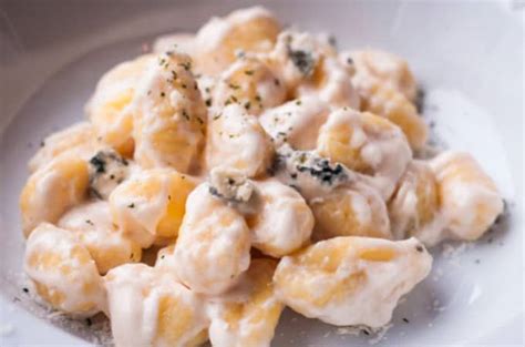 Ñoquis con Salsa Blanca