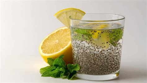 Agua de Limón con Chía