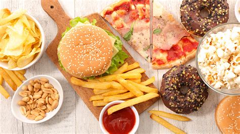 Alimentos altos en sal, azúcar y grasas