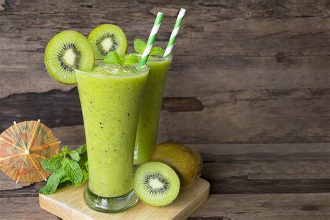 Batido de kiwi, lechuga y espinaca