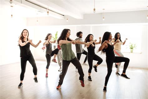 Clase de Zumba con música variada