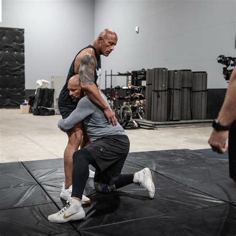 Dwayne Johnson entrenando