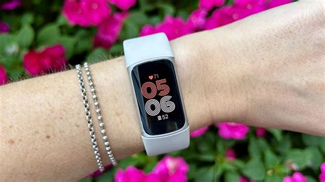 Fitbit Charge 6