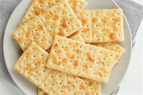 Galletas de soda con ingredientes