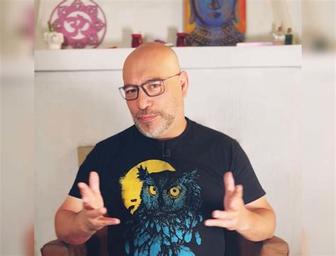 Juan Andrés Salfate mostrando su nueva imagen