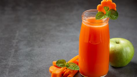 Jugo de Zanahoria y Manzana