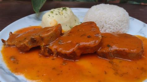 Lengua de Res en Salsa