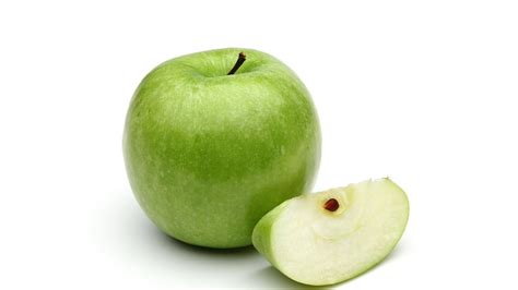 Manzana verde con cáscara