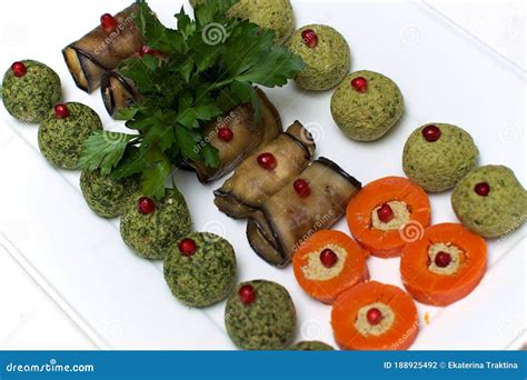 Mesa con aperitivos vegetarianos