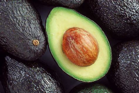 Palta con Cuesco