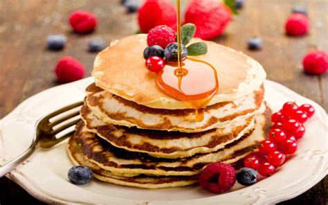 Panqueques con miel de maple
