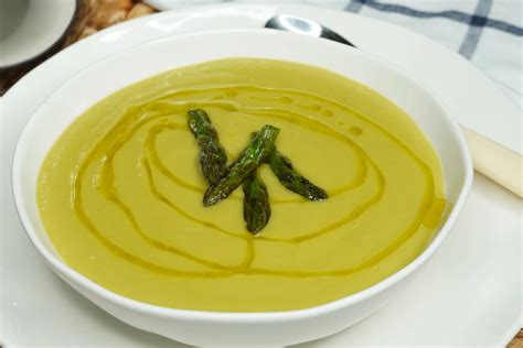 Preparación de crema de espárragos
