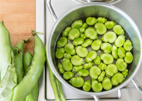 Preparación de habas cocidas