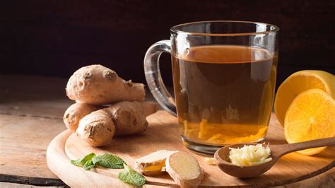 Preparación del té de jengibre y canela