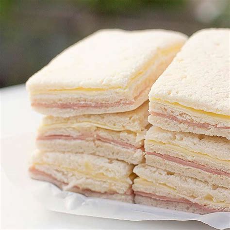 Sándwich de Miga de Jamón y Queso