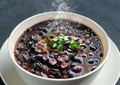 Sopa de porotos negros