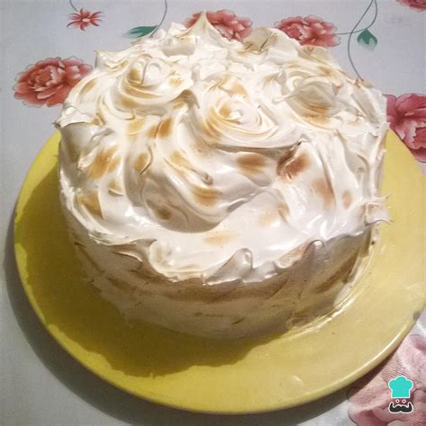 Torta Tres Leches con Merengue