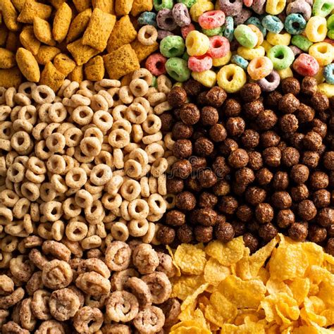 Variedad de cereales para el desayuno